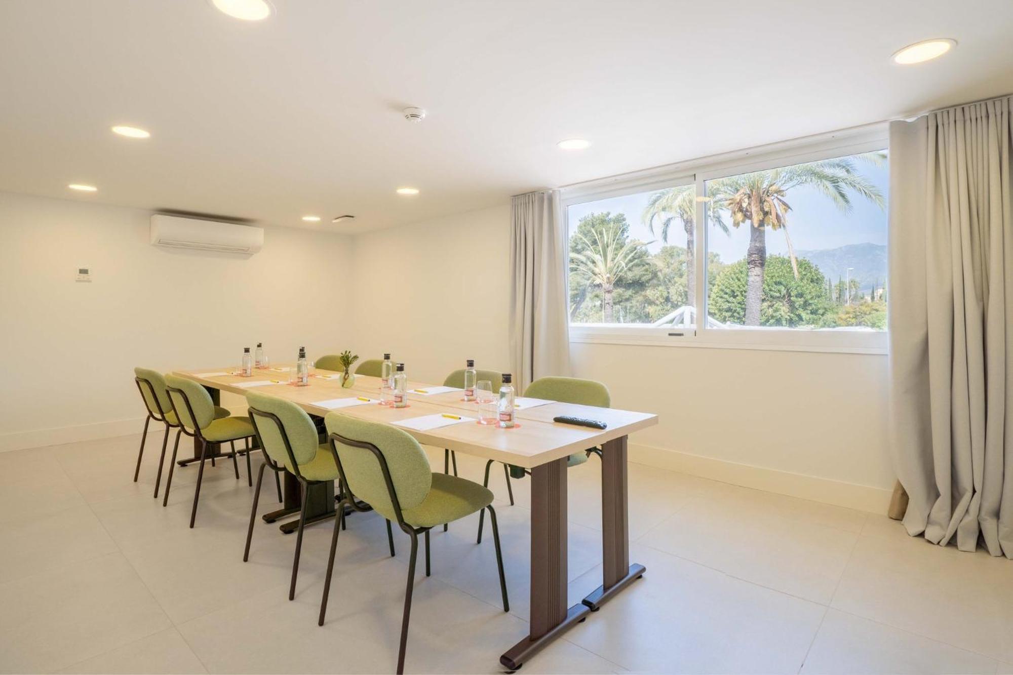 Hotel Kimpton Monteros By Ihg 5*